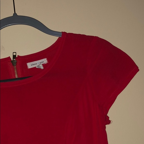 Red summer dress - Picture 2 of 4